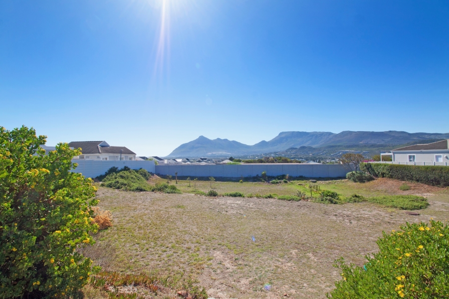 To Let 2 Bedroom Property for Rent in Capri Western Cape